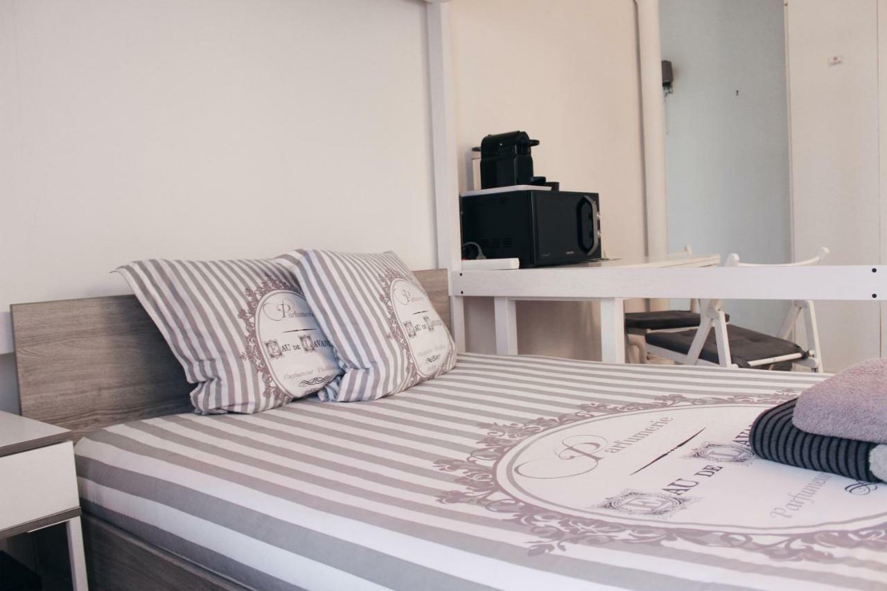 Parisian Flat Apartment Exterior photo